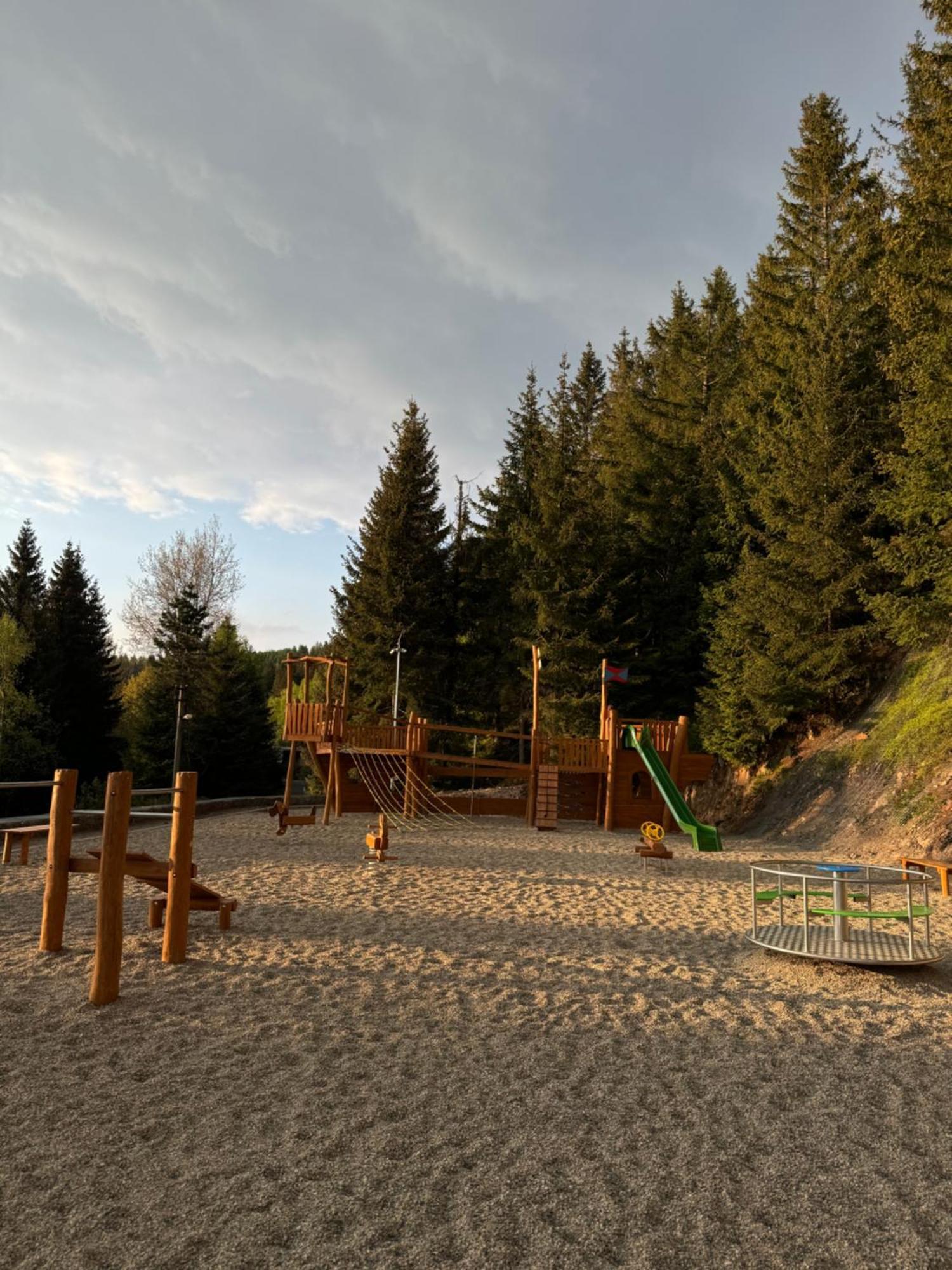 Flaje Apartmany Český Jiřetín Exterior foto